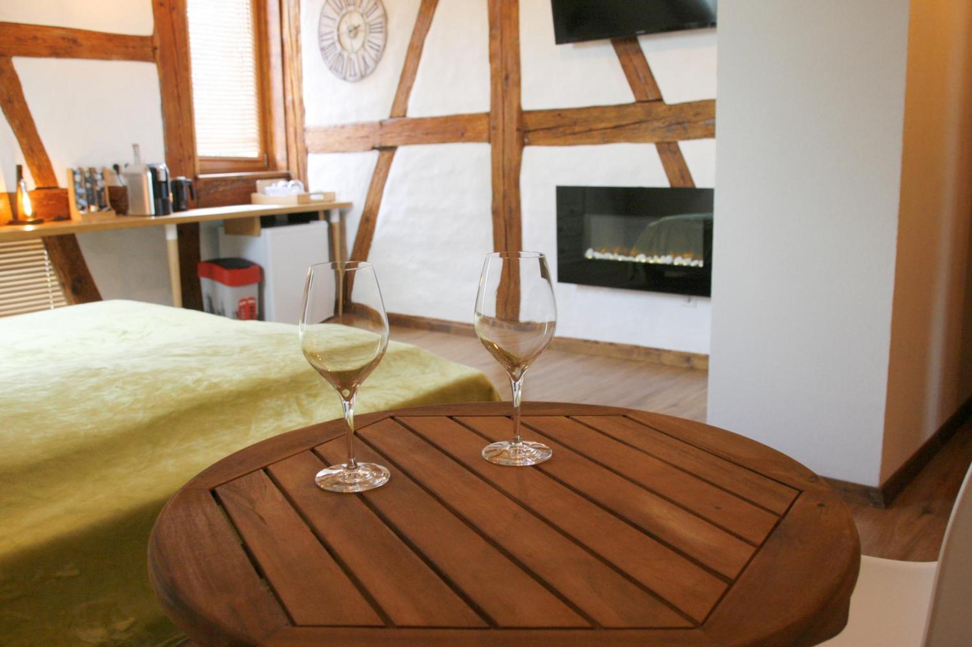 Waldvogel Ferienzimmer Klimatisiert Immenstaad am Bodensee Værelse billede